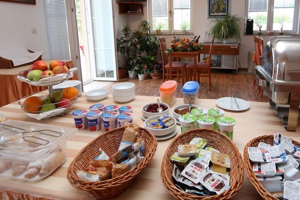 Bed & Breakfast Jugo Novalja Luaran gambar